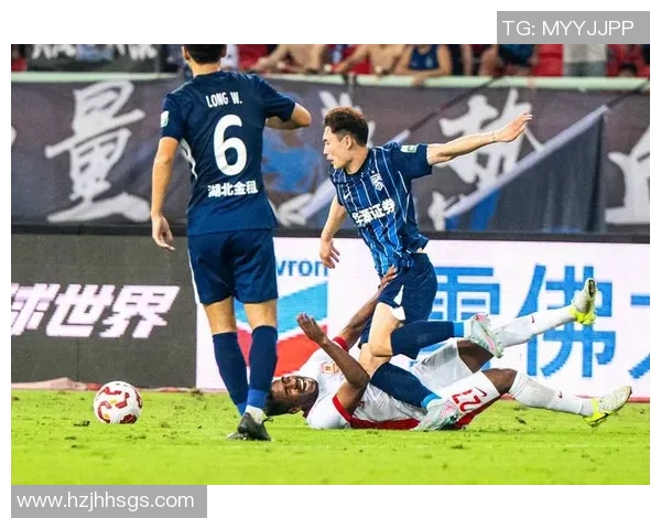 广州与武汉足球队赛后复盘速度对决分析与战术探讨